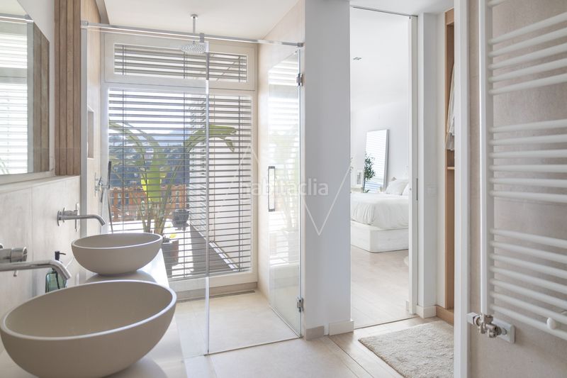 Foto 414fca0a-3b39-4eca-8e86-549f2ca8fd52. Maison avec chauffage parking piscine dans Cabrils