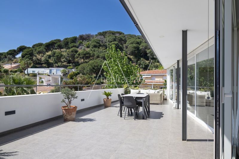 Foto c7149d11-e8d1-41c3-91cf-8961f24f4f21. Maison avec chauffage parking piscine dans Cabrils