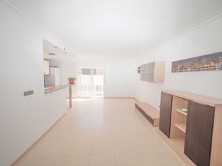 Ático en Calle colombia. Ático con 3 habitaciones con ascensor