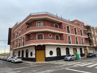 Business premise  Avenida de la constitución. Local comercial