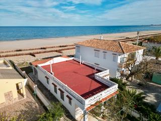 Xalet  Carrer riu magre. Villa frontal al mar en deveses denia