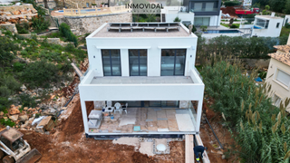 Chalet in La Pedrera-Vessanes. Nuevo proyecto villa peña del aguila