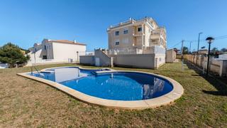 Apartament a Carrer del riu sallent 8b. Planta baja deveses denia