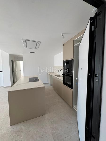 Foto 15d909af-64b2-4905-85a2-97a9cec63f56. Apartament a carrer del cedre 11 a Oliva playa Oliva