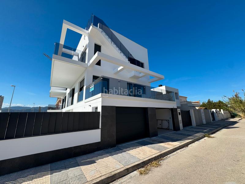 Foto 472a9e72-fff9-4587-970d-89fd7fc02bf2. Apartament a carrer del cedre 11 a Oliva playa Oliva