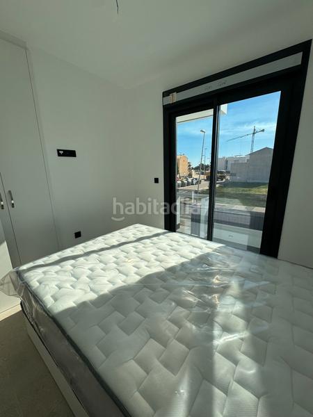 Foto 7c513690-ddc5-4d7b-9aa0-273250af5db2. Apartament a carrer del cedre 11 a Oliva playa Oliva