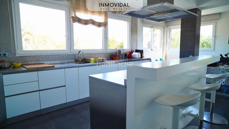 Foto e0774652-625c-4de8-bf55-af9dfaf0ab45. Chalet avec cheminée chauffage parking piscine dans Dénia