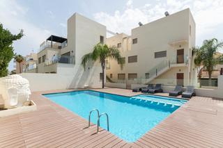 Apartament a Carrer del llac toba 7. Atico terra marina