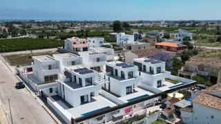 Casa en Carrer cecilio arias 4. Villas el vergel