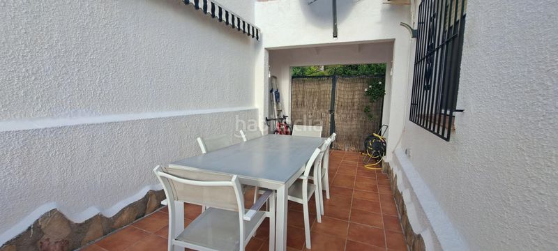 Foto 4a528670-ab74-4774-9b28-d9d8a50f8ef0. Maison dans urbanització les bassetes 5 dans Atzúbia (L´)