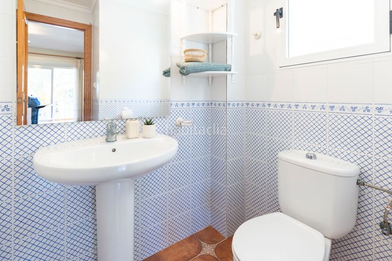 Foto ba659399-4ff0-406c-8f0a-a7cd4b8fecab. Chalet dans carrer de roderic de osona 166 dans Oliva nova Oliva
