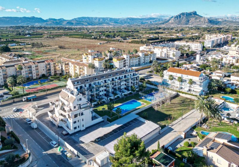 Foto 9c4c4f91-48d0-4b81-a4e6-b564f43b167f. Àtic a carrer mar jónica 1 a El Palmar - Los Molinos Dénia