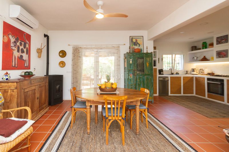 Foto 3631570f-7f97-4800-8e37-ae4ece1afd1f. Xalet a carrer 02 11 a Poblets (els)