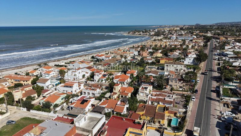 Foto 60592f28-ec10-4b70-8e92-295b533655f0. Xalet a carrer 02 11 a Poblets (els)