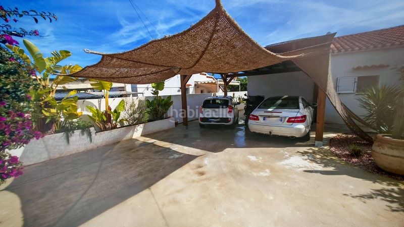 Foto b2c0607f-e410-438a-99cd-8a832ff1583c. Xalet a carrer 02 11 a Poblets (els)