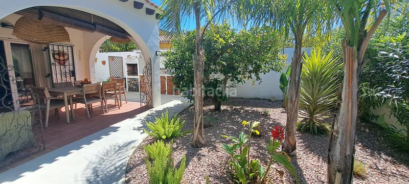 Foto b9aec823-6734-4177-9c59-37cab550c518. Xalet a carrer 02 11 a Poblets (els)