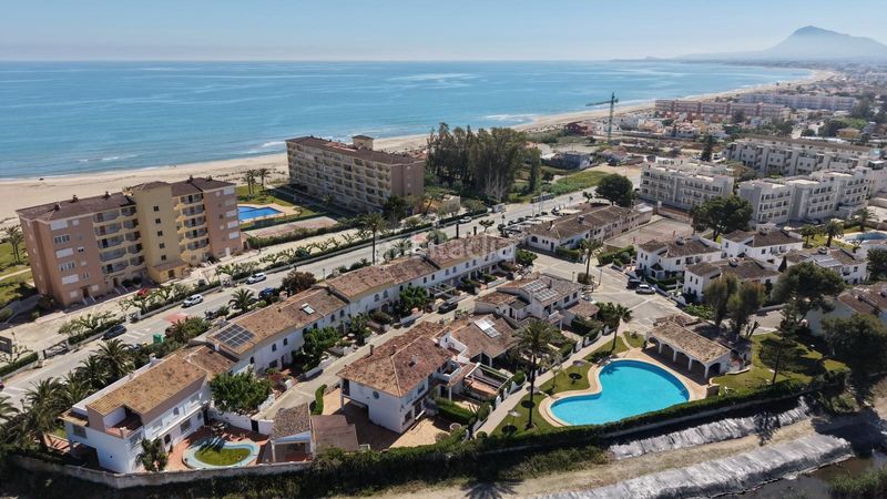 Foto 172691f5-b2b2-4551-b934-bbaf01b1ceb4. Maison jumelée dans carretera les marines racons a Dénia 5 dans Dénia