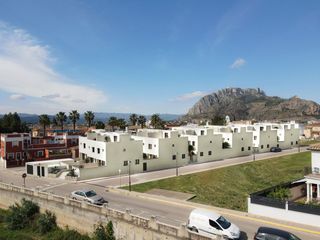 Semi detached house  Carrer francesc de vinatea 4. Promocion setla village els poblets