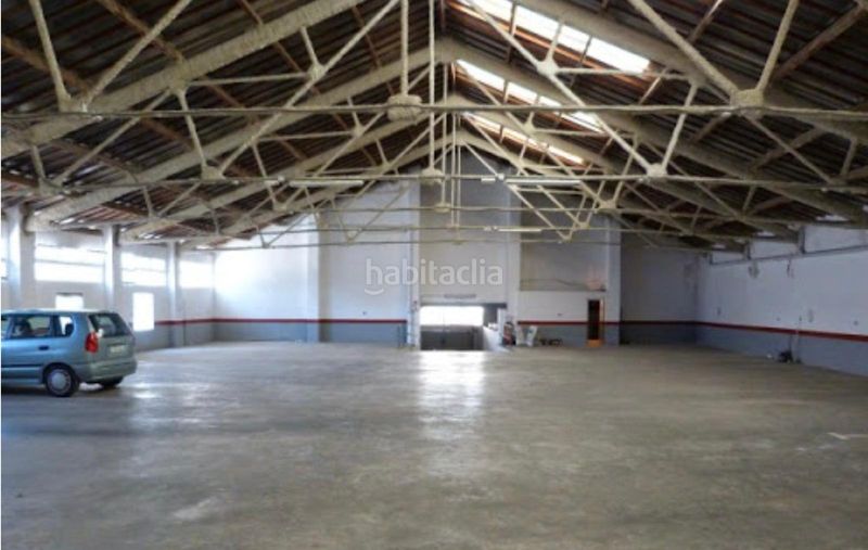 Foto 518da185-6e58-49e6-b86d-85de6430603f. Nau industrial a carrer filipines 14 a Pego