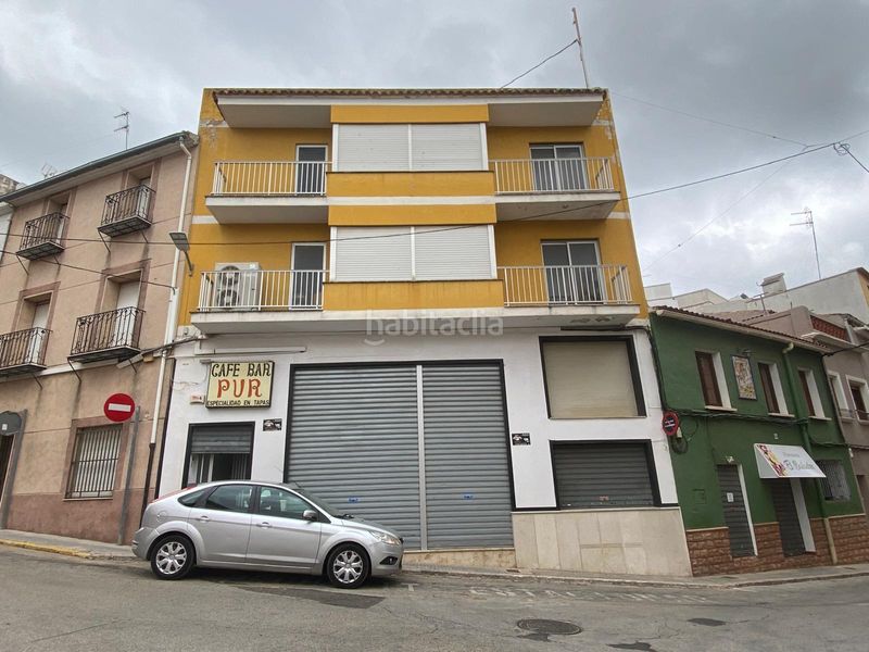 Foto d7824bd1-e2c7-45d6-a755-b91058587829. Edifici a carrer capità cendra 13 a Pego