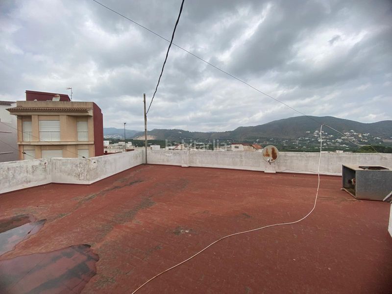 Foto f1797b1b-7464-455f-90a8-cff9b373d2ec. Edifici a carrer capità cendra 13 a Pego
