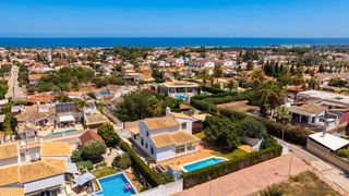 Location Chalet  N/a. Villa els poblets