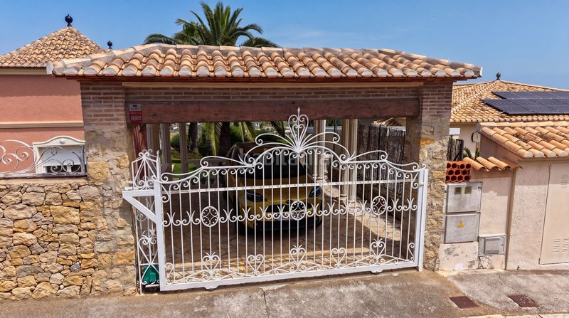 Foto d269b162-d201-4fab-b67f-22248392c285. Xalet amb calefacció piscina a La Pedrera-Vessanes Dénia