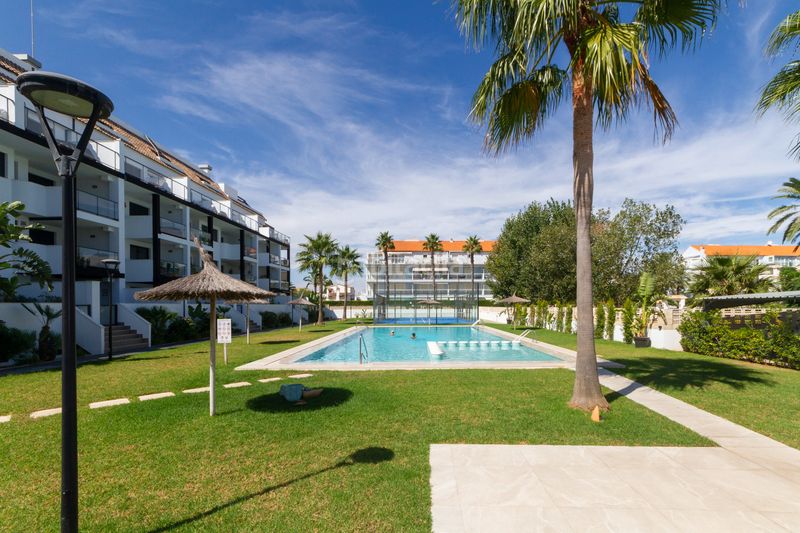 Foto 10674ae6-9da0-4942-a11d-edcb0b1d1e89. Penthouse in carrer mar jónica 2 in El Palmar - Los Molinos Dénia