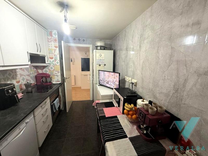 Foto 76e4bd7e-a6d8-4089-bc58-6ec391ee09ab. Zweistöckige wohnung mit heizung parking in Cobeña