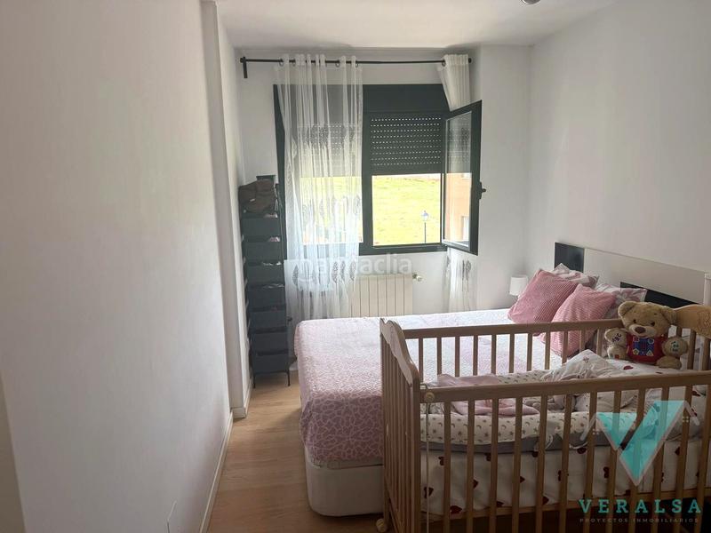 Foto a4d624d3-6275-46af-b487-66f99efef7a0. Zweistöckige wohnung mit heizung parking in Cobeña