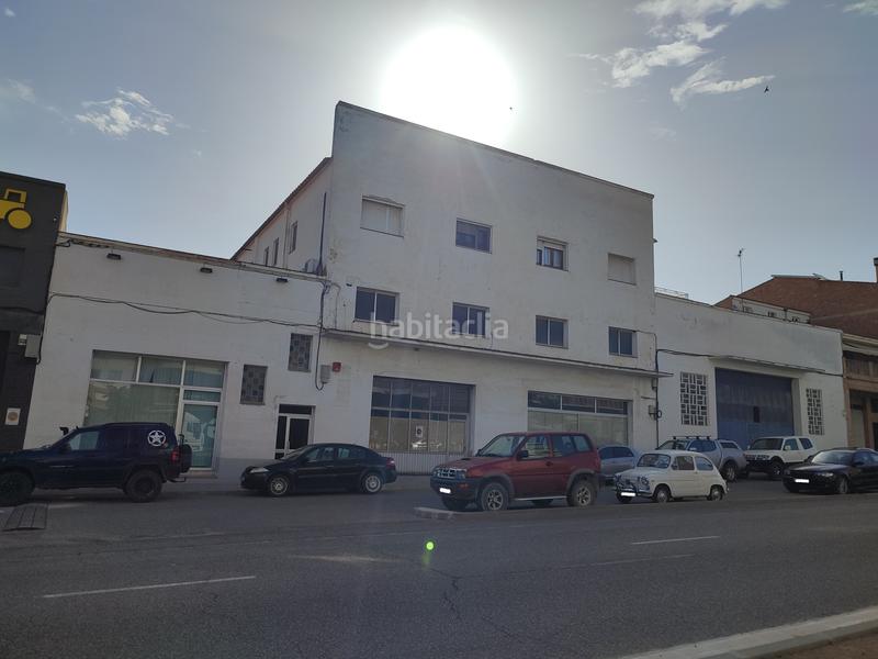 Foto 360e1434-dbd9-4851-aca5-a62b7900f894. Nave industrial en venda a les borges blanques. finca urbana composta per varies naus industrials, terreny i vivenda. ocupa una superfície total d en Borges Blanques (Les)