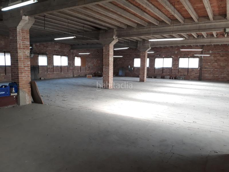 Foto 7758a298-5f4e-4631-8f4f-b9aa8038f064. Nave industrial en venda a les borges blanques. finca urbana composta per varies naus industrials, terreny i vivenda. ocupa una superfície total d en Borges Blanques (Les)