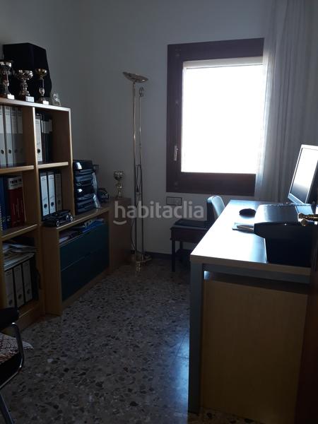 Foto a537e502-d5b7-4f4f-869e-7fb24d79b224. Nave industrial en venda a les borges blanques. finca urbana composta per varies naus industrials, terreny i vivenda. ocupa una superfície total d en Borges Blanques (Les)