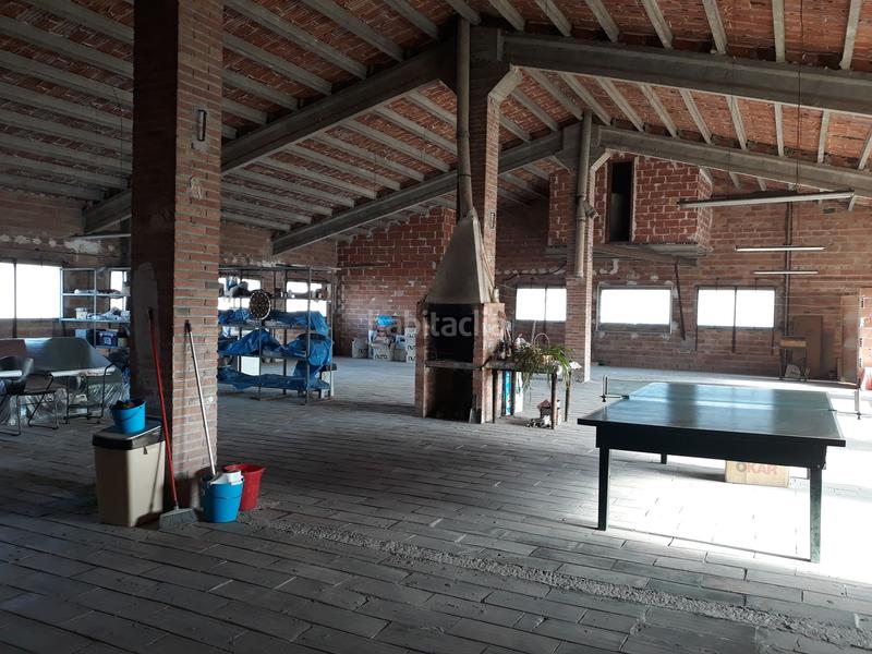 Foto da3c8721-5d11-446e-a2d5-ec3cda2bbe9a. Nave industrial en venda a les borges blanques. finca urbana composta per varies naus industrials, terreny i vivenda. ocupa una superfície total d en Borges Blanques (Les)