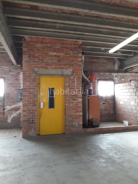 Foto f3337f04-4f44-4e2d-9946-35c59cfbf0ff. Nave industrial en venda a les borges blanques. finca urbana composta per varies naus industrials, terreny i vivenda. ocupa una superfície total d en Borges Blanques (Les)