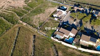 Terreny residencial a Borges Blanques (Les). Solar urbà en venda de 610 m2 de superfície situat al municipi d