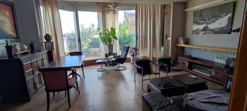 Foto eca75aaf-d470-476b-a655-9b22554e290a. Casa adosada en Borges Blanques (Les)