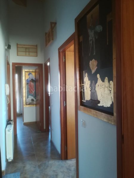 Foto ffd76c96-f8dc-47ab-b29e-0fbc7ccbc12c. Casa adosada en Borges Blanques (Les)