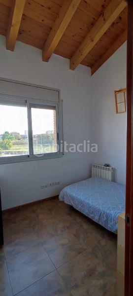 Foto 3a2a7b2a-1571-49bb-be0d-1be6c557ffd5. Casa adossada amb xemeneia calefacció aparcament a Borges Blanques (Les)