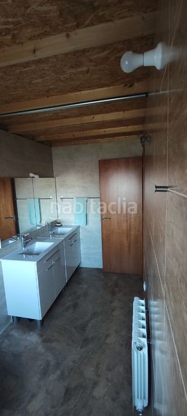 Foto 9bf39763-953f-438d-a9b1-7b958ab9fdc0. Casa adossada amb xemeneia calefacció aparcament a Borges Blanques (Les)