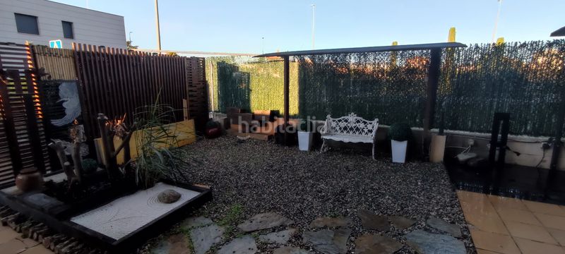 Foto e893538f-6de2-4627-a362-9042ad4a40a2. Casa adossada amb xemeneia calefacció aparcament a Borges Blanques (Les)