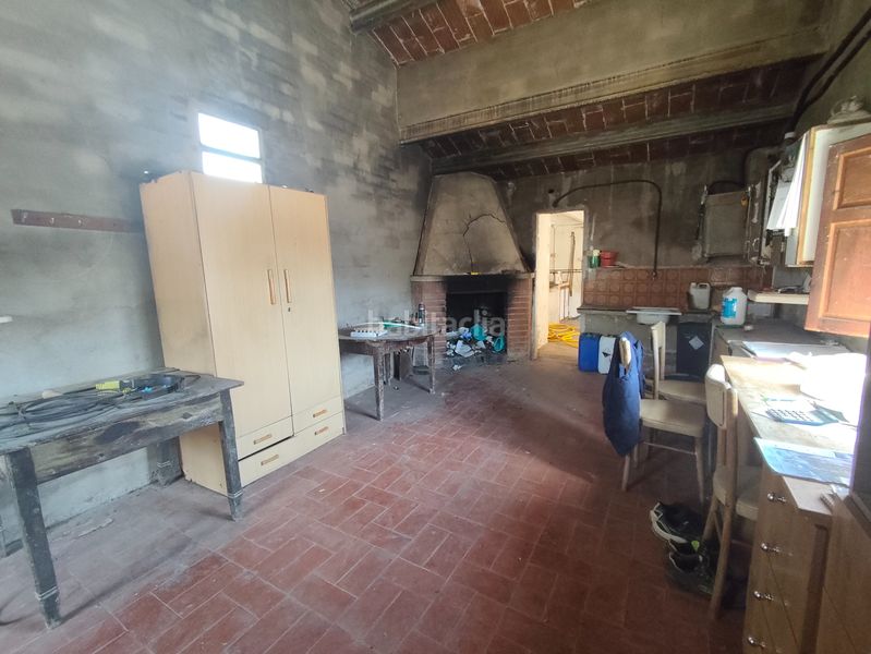 Foto 0b77e610-c804-46ec-9475-d2af5e4a4ed2. Nau industrial a Castelldans