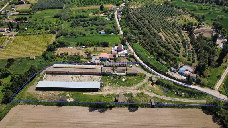 Foto 1cdee6e7-70c8-43bb-a8d3-bd7d14e6f734. Nau industrial a Castelldans