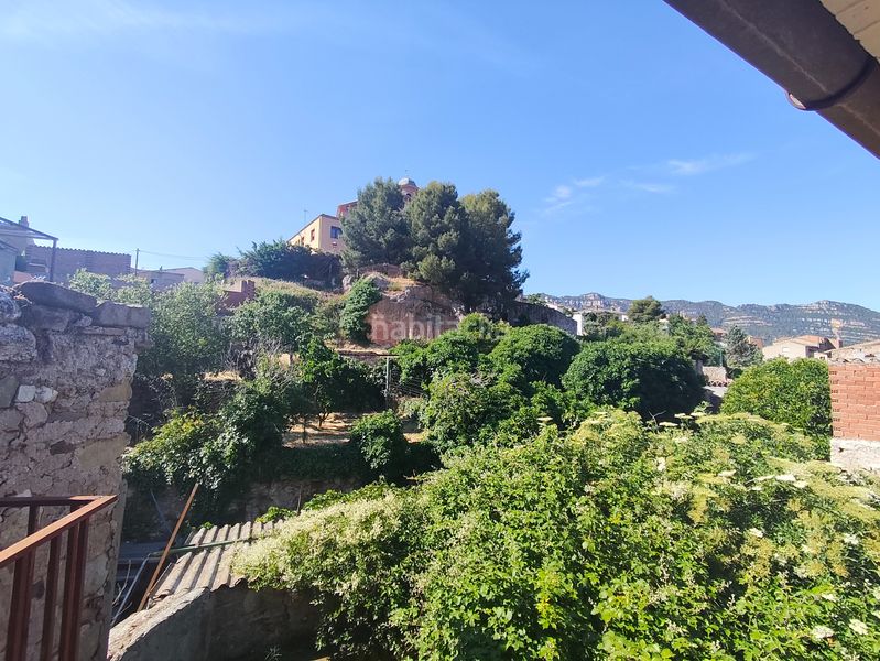 Foto e5709af9-6c1c-41c9-8879-cee670685d30. Casa a carrer de la creu 3 a Ulldemolins