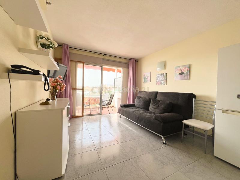Foto d425d4ba-f3d4-457d-9f53-89f5b8302587. Piso en Los Cristianos Arona