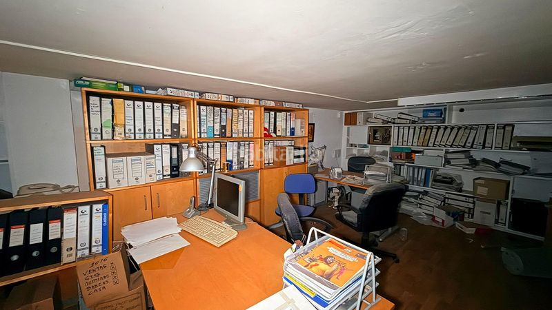 Foto bc70b0cc-f548-43d0-8f3b-e87cde552735. Local comercial a calle ramón y cajal a Centro Santa Cruz de Tenerife