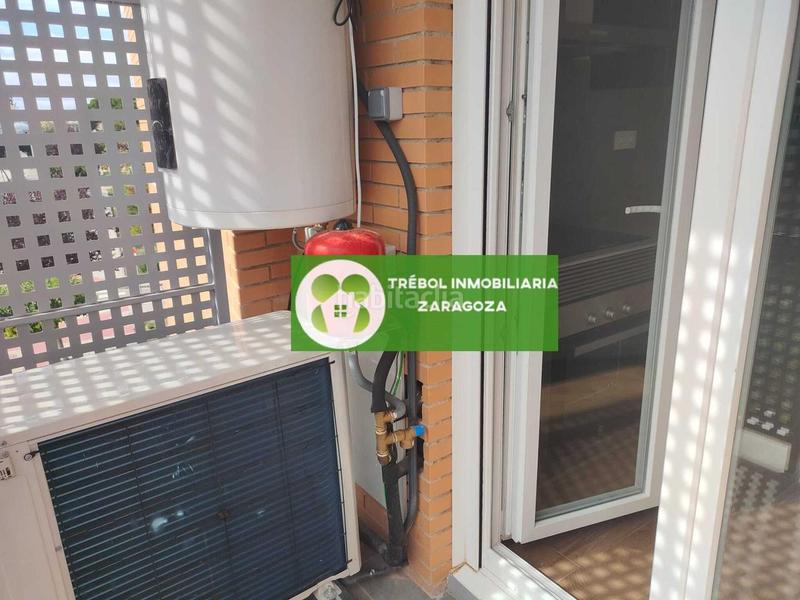 Foto df0e8ada-51b8-4155-a106-d0142898daa2. Pis amb calefacció aparcament a Cadrete