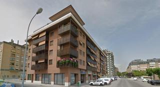 Aparcament cotxe a San jorge 62