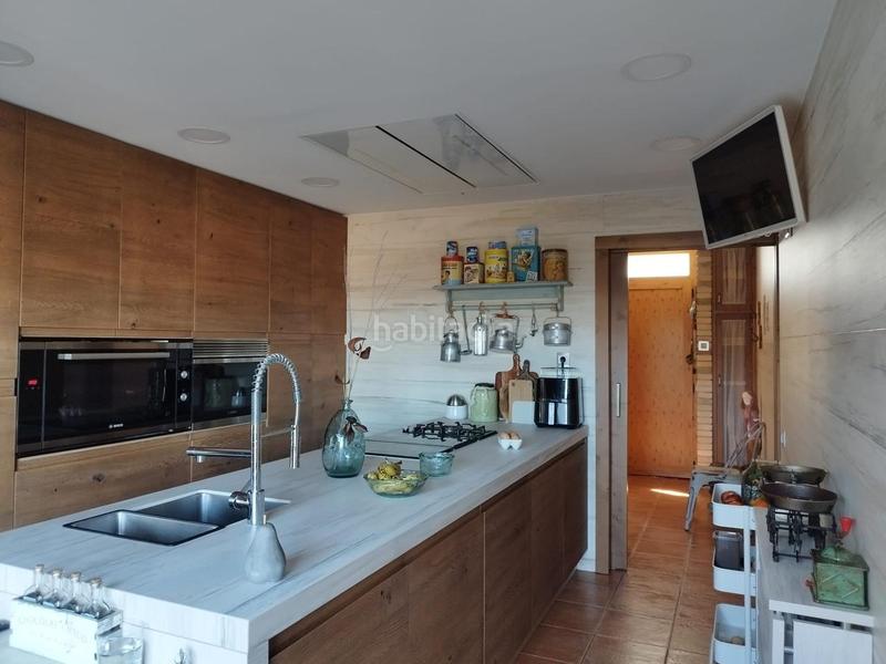 Foto e0f61de6-bf53-48bc-a969-db76f23ed116. Casa amb calefacció piscina a Catllar (El)