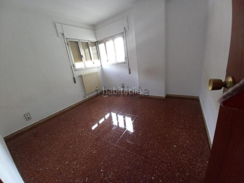 Foto 241f8c14-acf1-4856-be3f-00ac1d46591d. Appartamento con riscaldamento parcheggio in Ciudad Jardín - Parque Roma Zaragoza